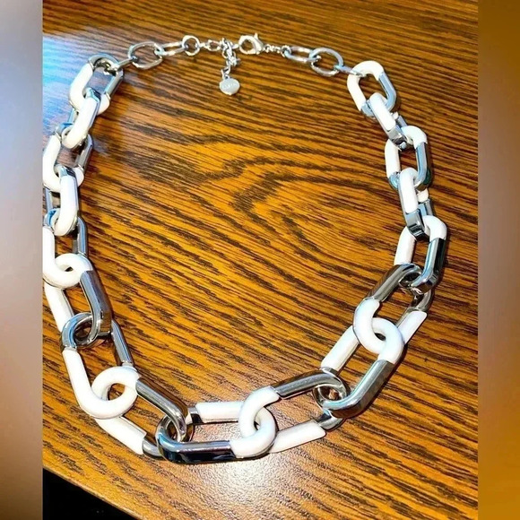 Alfani Acrylic Large Link Necklace, 20" + 2" extender - Picture 6 of 9